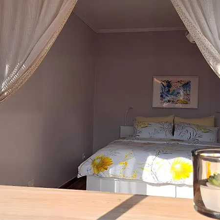 Nuci's Place, Lovely With Balcony Near Blloku * Tirana