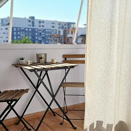 Apartment Nuci's Place, Lovely With Balcony Near Blloku *