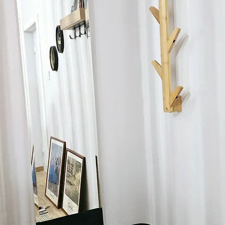 Nuci's Place, Lovely With Balcony Near Blloku Apartment Tirana
