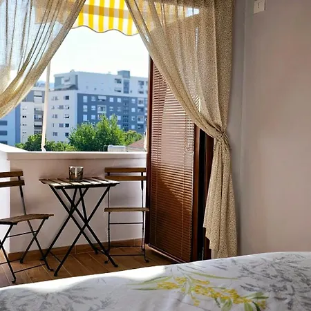Nuci's Place, Lovely With Balcony Near Blloku