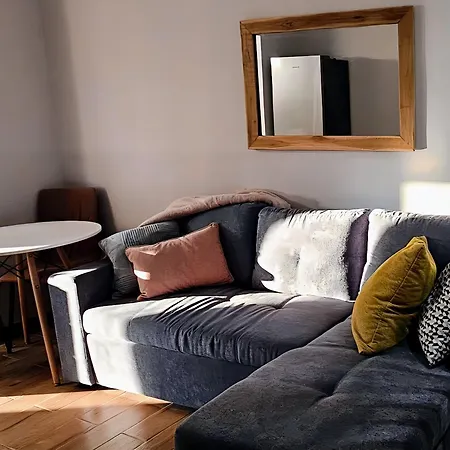 Nuci's Place, Lovely With Balcony Near Blloku Apartment Tirana
