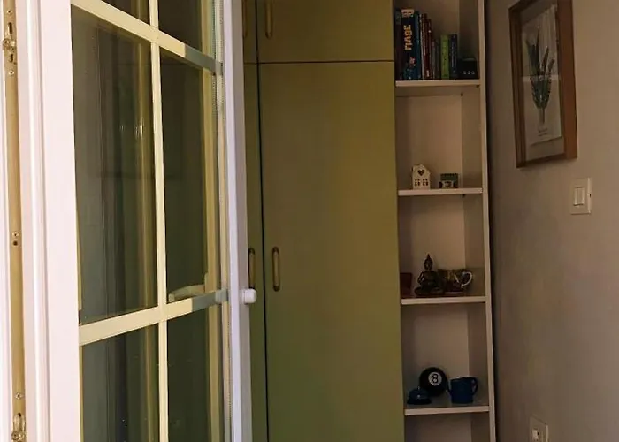 דירה Nuci's Place Lovely With Balcony 15 Min From Blloku *